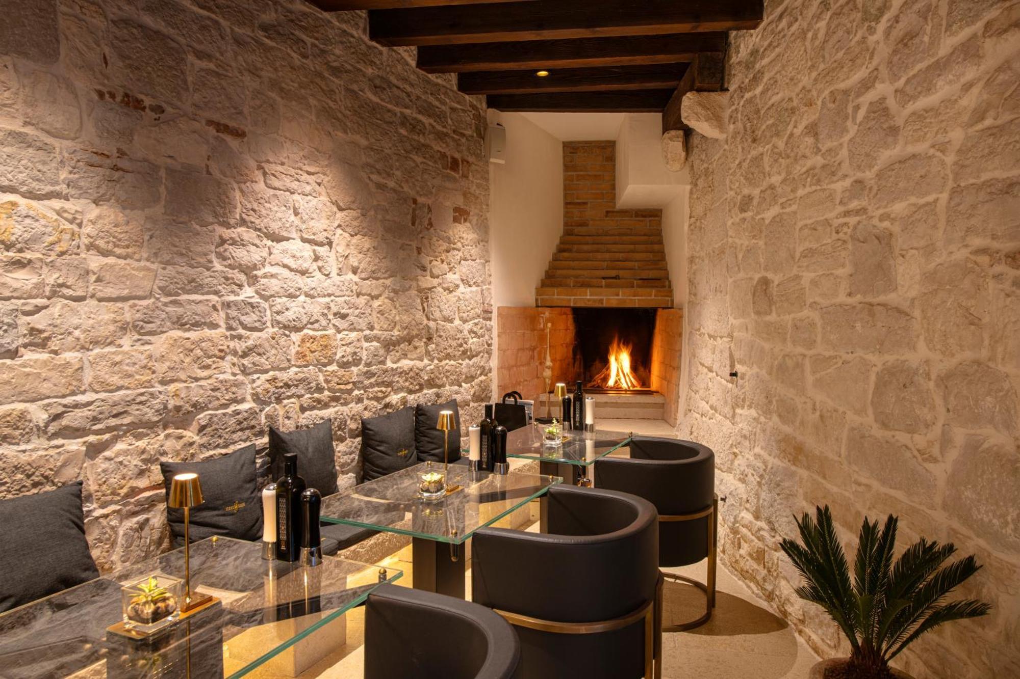 Spirito Santo Palazzo Storico Hotel Ровин Екстериор снимка