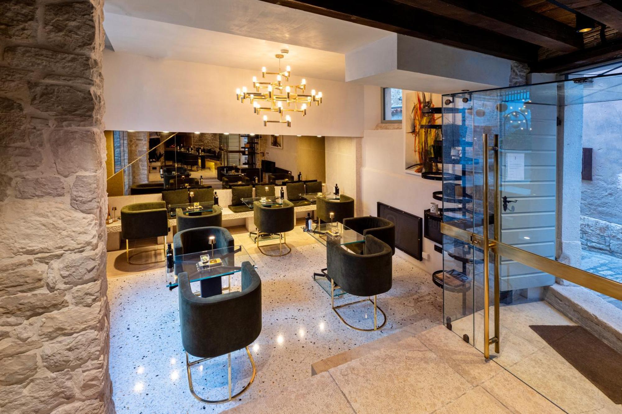 Spirito Santo Palazzo Storico Hotel Ровин Екстериор снимка